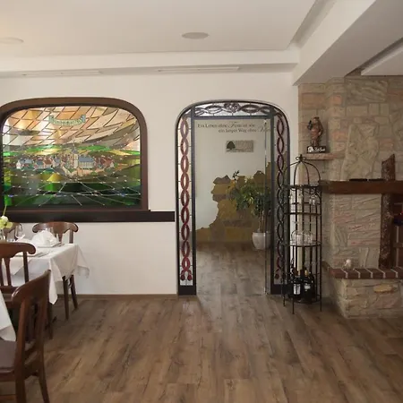 Landgasthof-hotel Zur Linde 3* Großenlüder